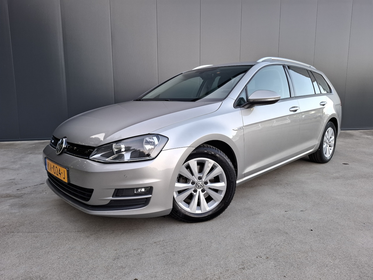 Volkswagen Golf - 1.0 TSI AUTOMAAT HIGHLINE NAVI CRUISE CAMERA ECC - AutoWereld.nl