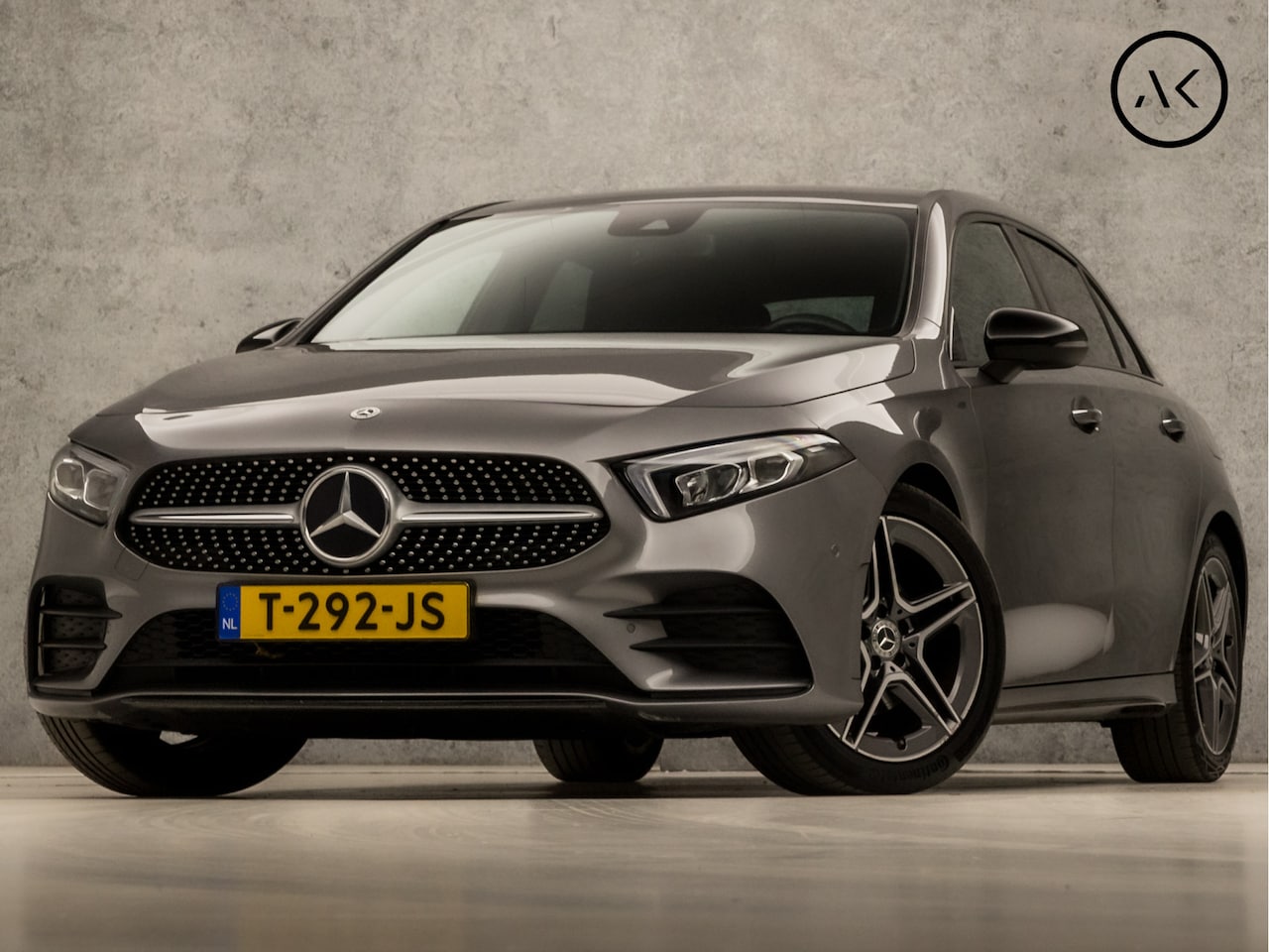 Mercedes-Benz A-klasse - 200 AMG Sport 164Pk Automaat (APPLE CARPLAY, GROOT NAVI, SFEERVERLICHTING, ADAPTIVE CRUISE - AutoWereld.nl