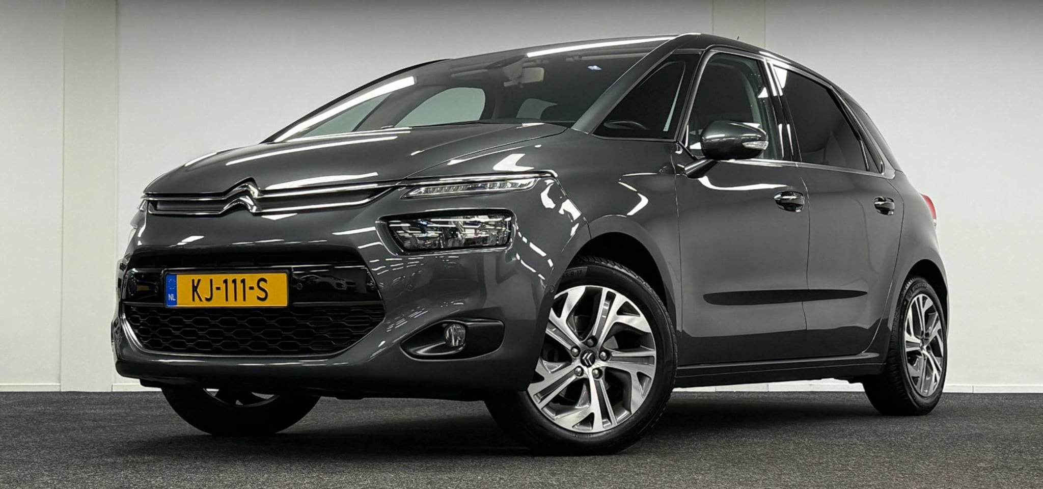 Citroën C4 Picasso - 1.2 PureTech Intensive*NweDbriem*Trekhaak*Navi*Camera* - AutoWereld.nl