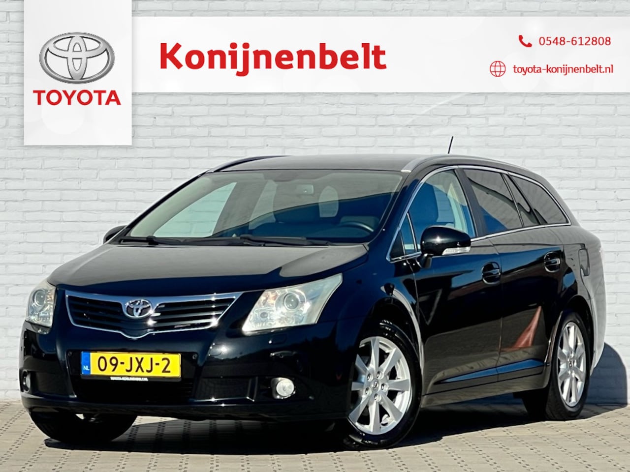 Toyota Avensis Wagon - 2.0 VVTi Executive Business Automaat | Leder | Trekhaak 1800 kg - AutoWereld.nl