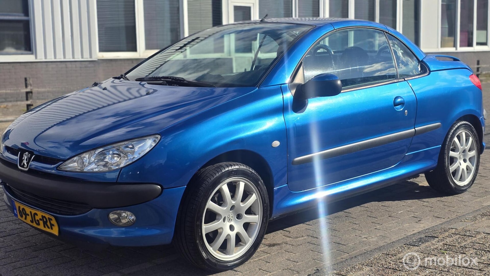 Peugeot 206 CC - 1.6-16V/cabrio/ElecRamen/APK! - AutoWereld.nl