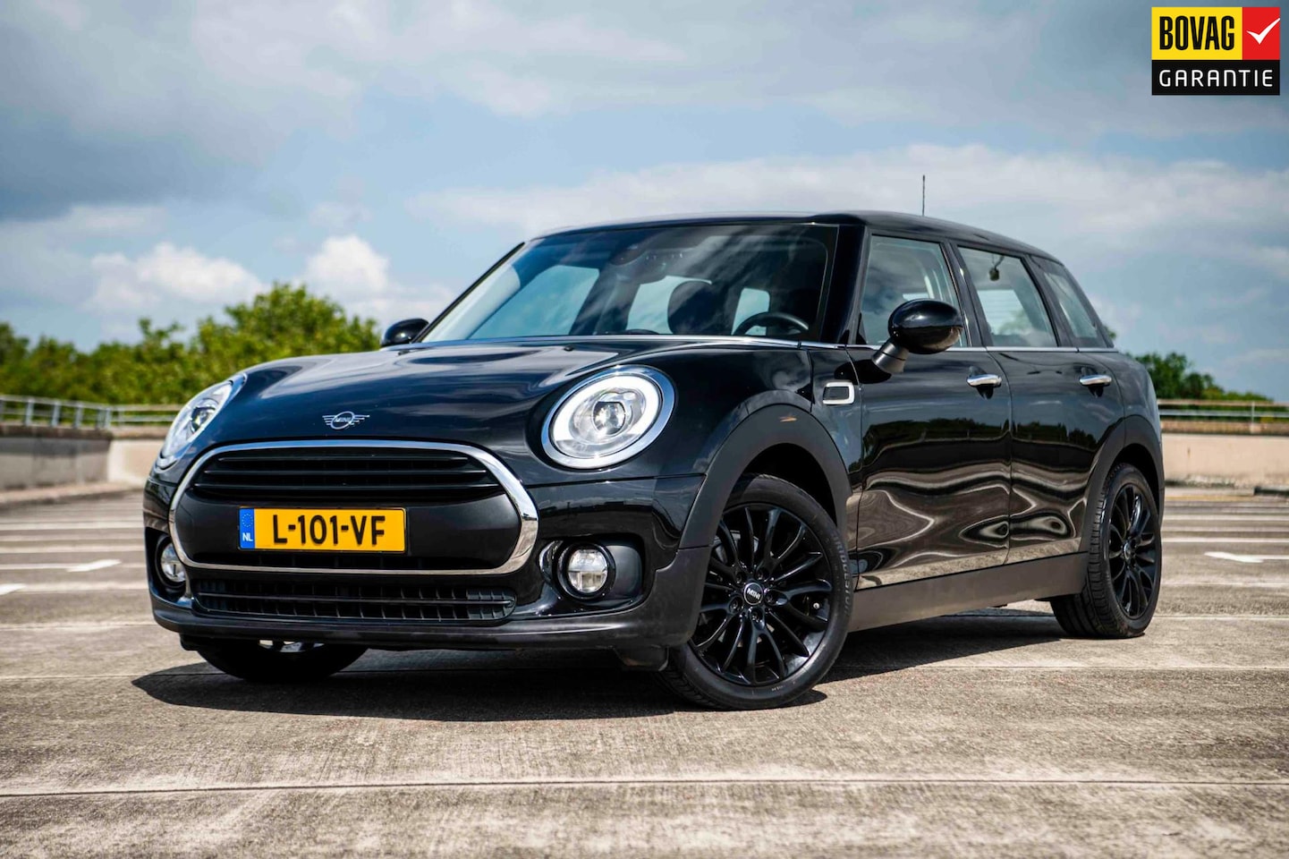 MINI Clubman - Mini 1.5 One | Airco | Cruise Control | Sportstoelen | Led | LM Velgen | - AutoWereld.nl