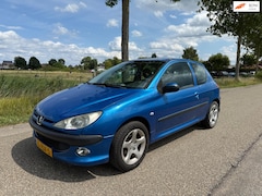 Peugeot 206 - 1.4 Forever