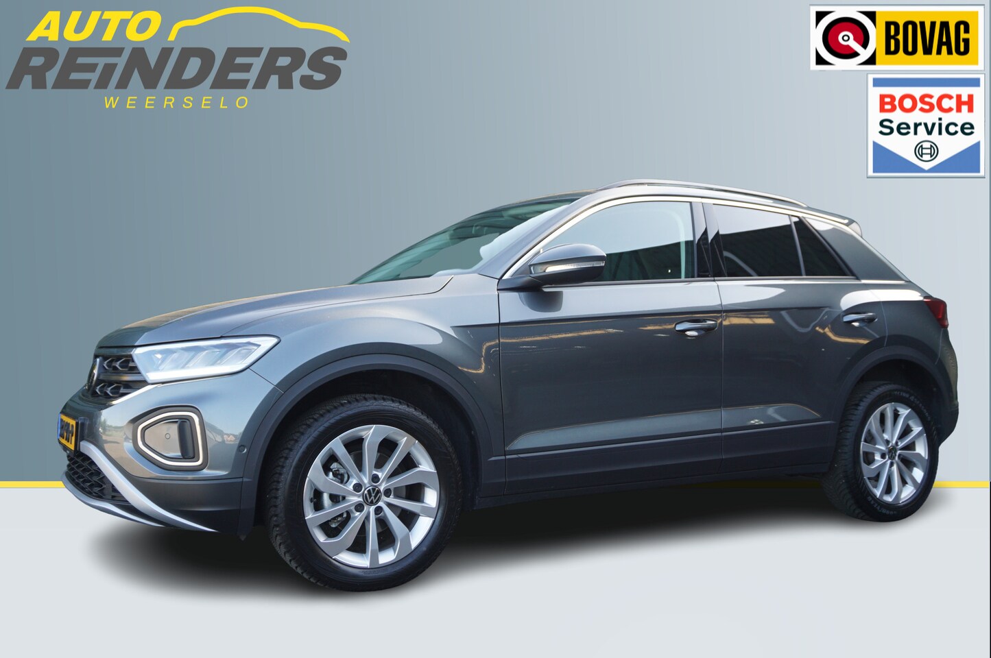 Volkswagen T-Roc - 1.5TSI 150pk Automaat Life + Camera/ Carplay/ Navi/ Adapt.Cruise/ LED/ Nieuwstaat/ Garanti - AutoWereld.nl