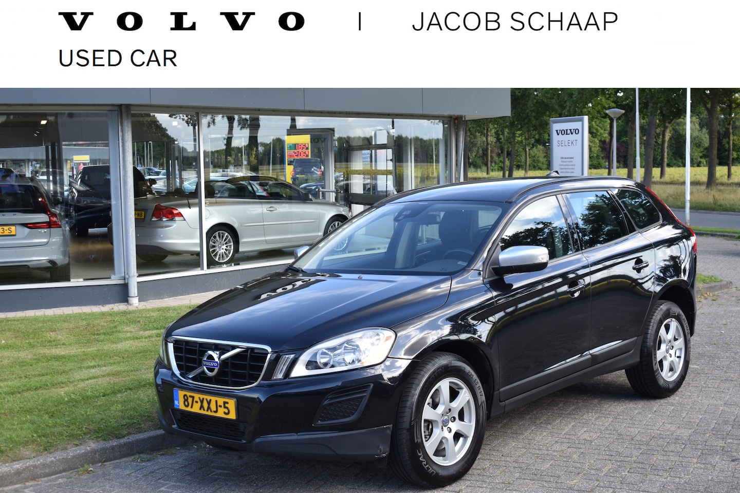 Volvo XC60 - 2.0 T5 Kinetic Navigatie | Blue Tooth | Park Assist | 19 inch LM velgen - AutoWereld.nl