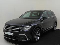 Volkswagen Tiguan - 1.4 TSI eHybrid R-Line Business | Panoramadak | 360 camera | Dodehoek detectie | Keyless |