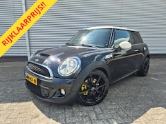 MINI Cooper S - 1.6 Westminster. airco, cruise, navigatie, panorama dak, stoelverwarming