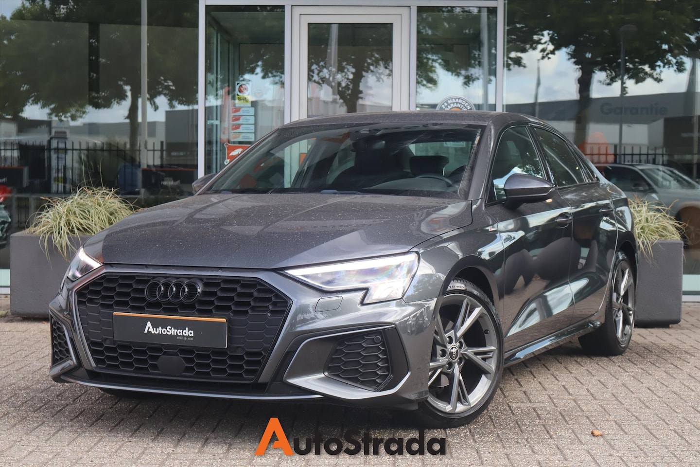 Audi A3 Limousine - 35 S-Line TFSI 150pk S-tronic | Camera | Virtual | Navigatie | Stoelverwarming | LED | Cru - AutoWereld.nl