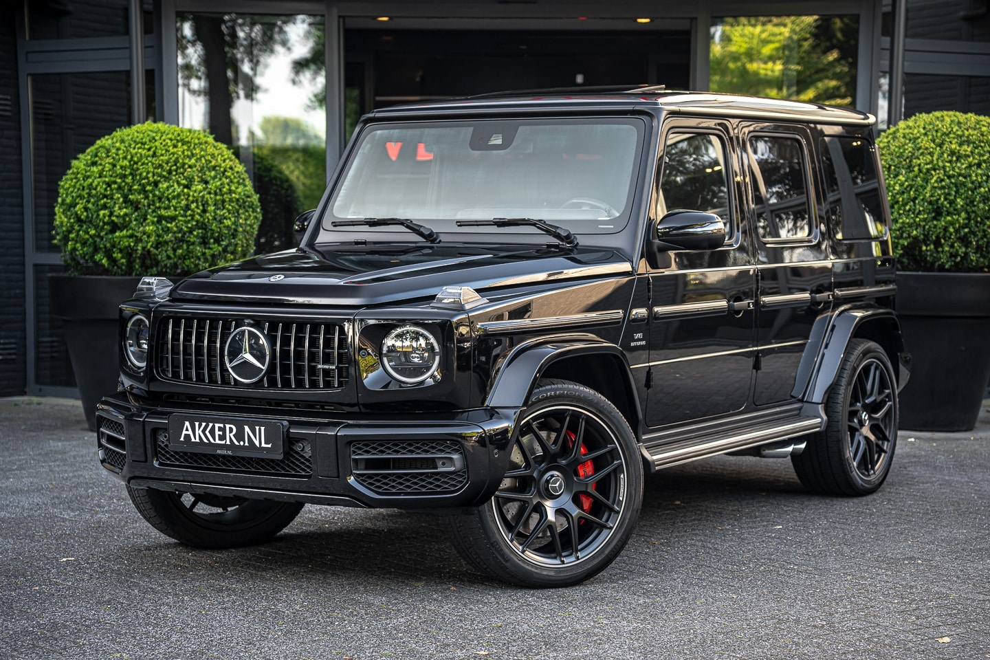 Mercedes-Benz G-klasse - G63 AMG Burmester 3D | Massage | 360° Camera | Nightpakket | AMG Drivers Pack - AutoWereld.nl