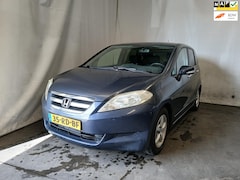 Honda FR-V - 1.7i Comfort - Airco - Motor Loopt Onregelmatig