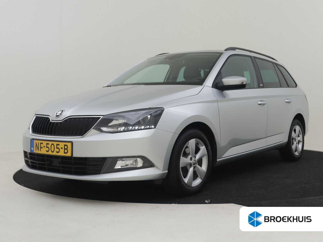Skoda Fabia Combi - 1.2 TSI JOY 90pk Stoelverwarming | Cruise control | Trekhaak | Parkeersensoren achter | LE - AutoWereld.nl