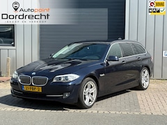BMW 5-serie Touring - 523i High Executive 3.0 Touring NAP|AUTOMATIC|LED|LEER|NAVI|TREKHAAK|
