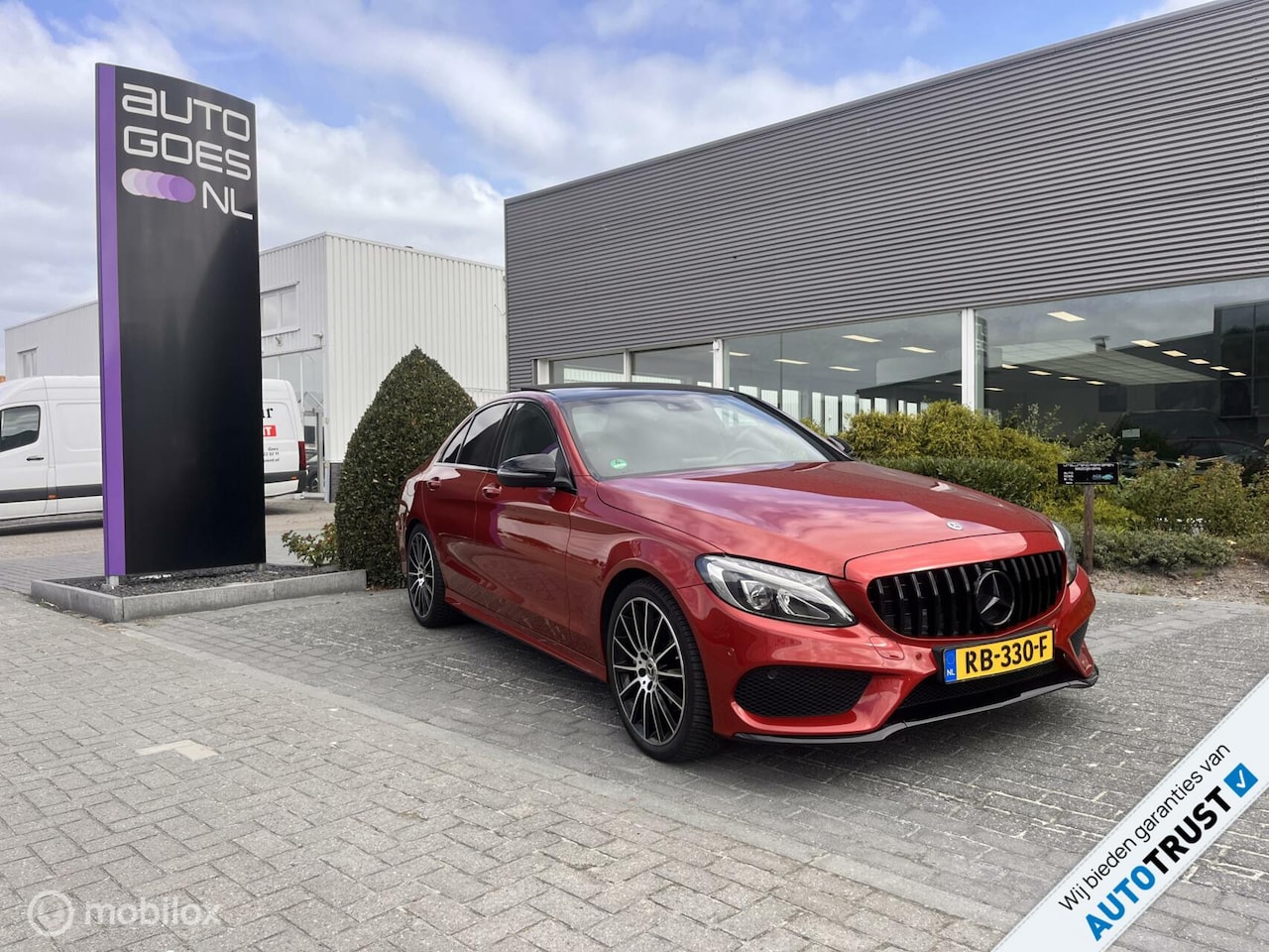 Mercedes-Benz C-klasse - 180 AMG Luchtvering Burmester Panodak Leer Camera - AutoWereld.nl