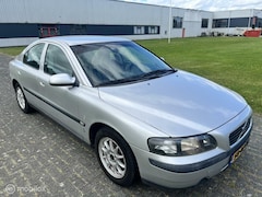 Volvo S60 - 2.4 Edition / APK / NAP / Airco / Cruise / INRUILKOOPJE /