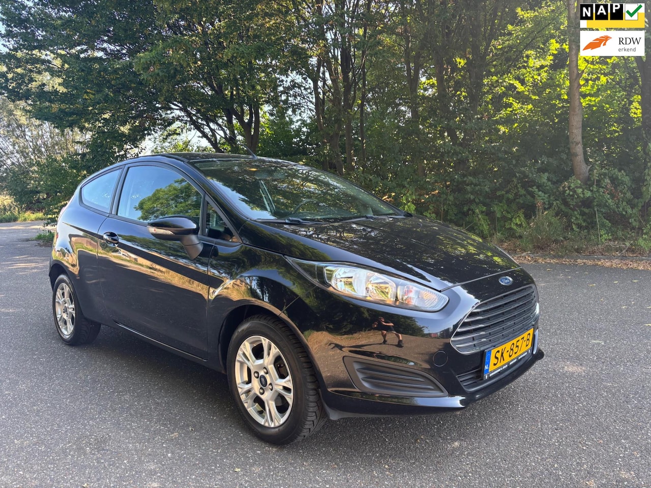Ford Fiesta - 1.0 Titanium | Airco | APK t/m 02-2026 - AutoWereld.nl
