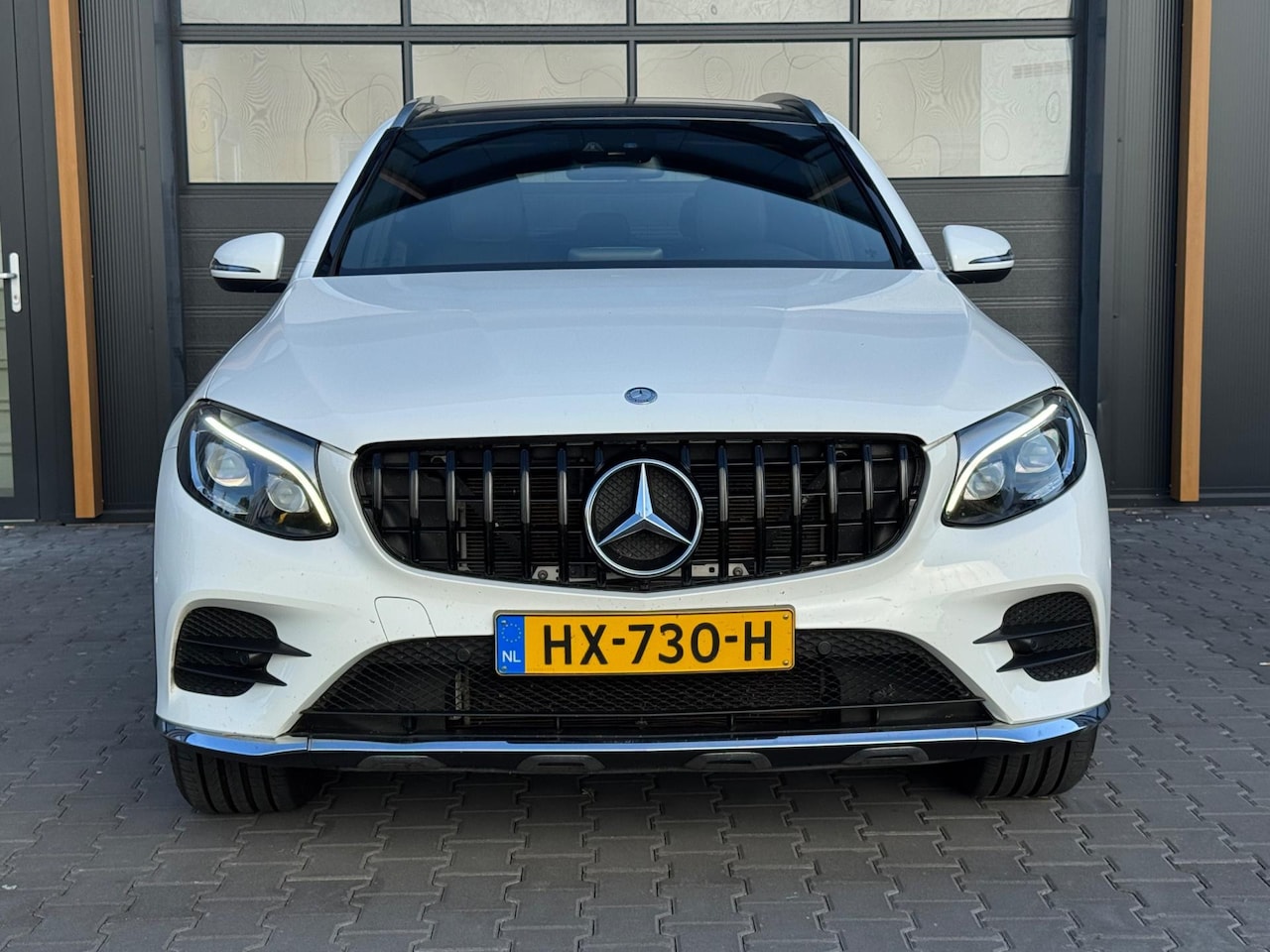 Mercedes-Benz GLC-klasse - 250 4MATIC Edition 1 Camera|Pano|Trekhaak - AutoWereld.nl