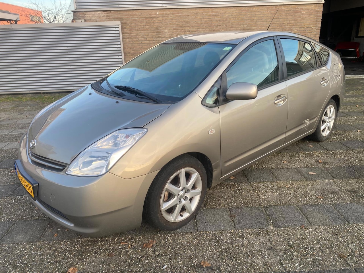 Toyota Prius - Ne démarre pas- Start niet- doesn't start - AutoWereld.nl