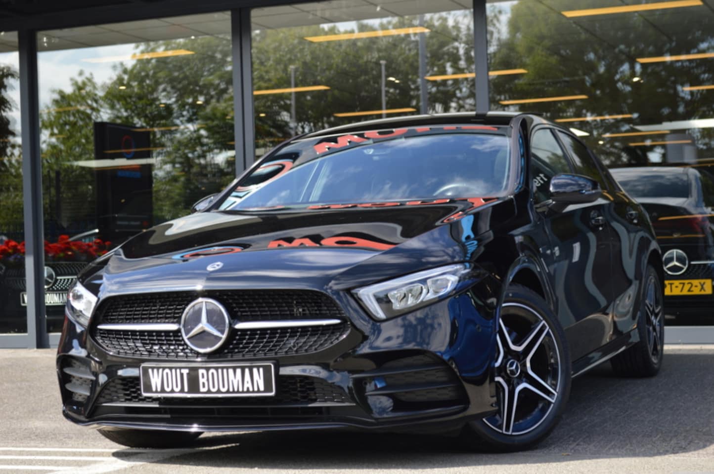 Mercedes-Benz A-klasse - 250 e AMG Led Panorama Widescreen Sfeer Camera Night Augmented Pdc - AutoWereld.nl