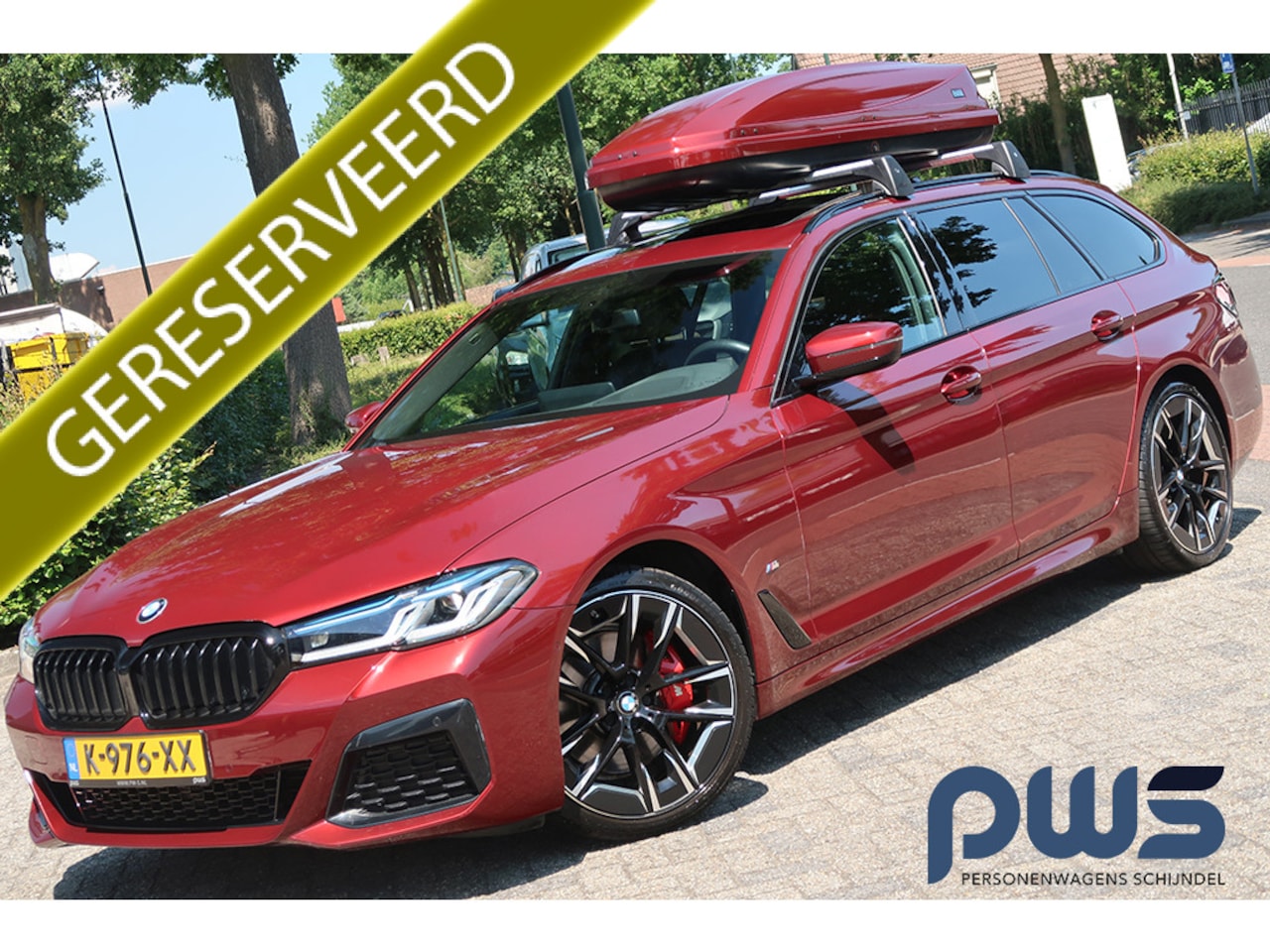 BMW 5-serie Touring - 520i High Executive ///M-Sport / Full Option / NL / Dealerauto - AutoWereld.nl