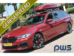 BMW 5-serie Touring - 520i High Executive ///M-Sport / Full Option / NL / Dealerauto