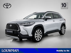 Toyota Corolla Cross - Hybrid 140 Style | Camera | Stoel+stuur verwarming | Parkeersensoren | 18'' LM velgen |