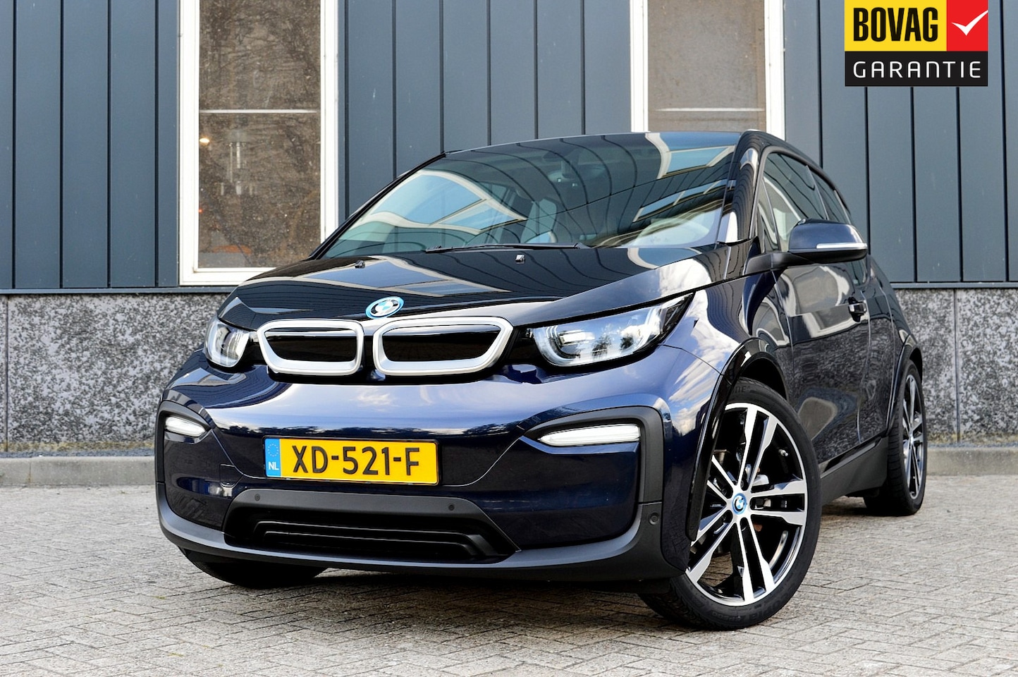 BMW i3 - Basis 120Ah 42 kWh Rijklaarprijs-Garantie Warmtepomp Navigatie Led Airco - AutoWereld.nl