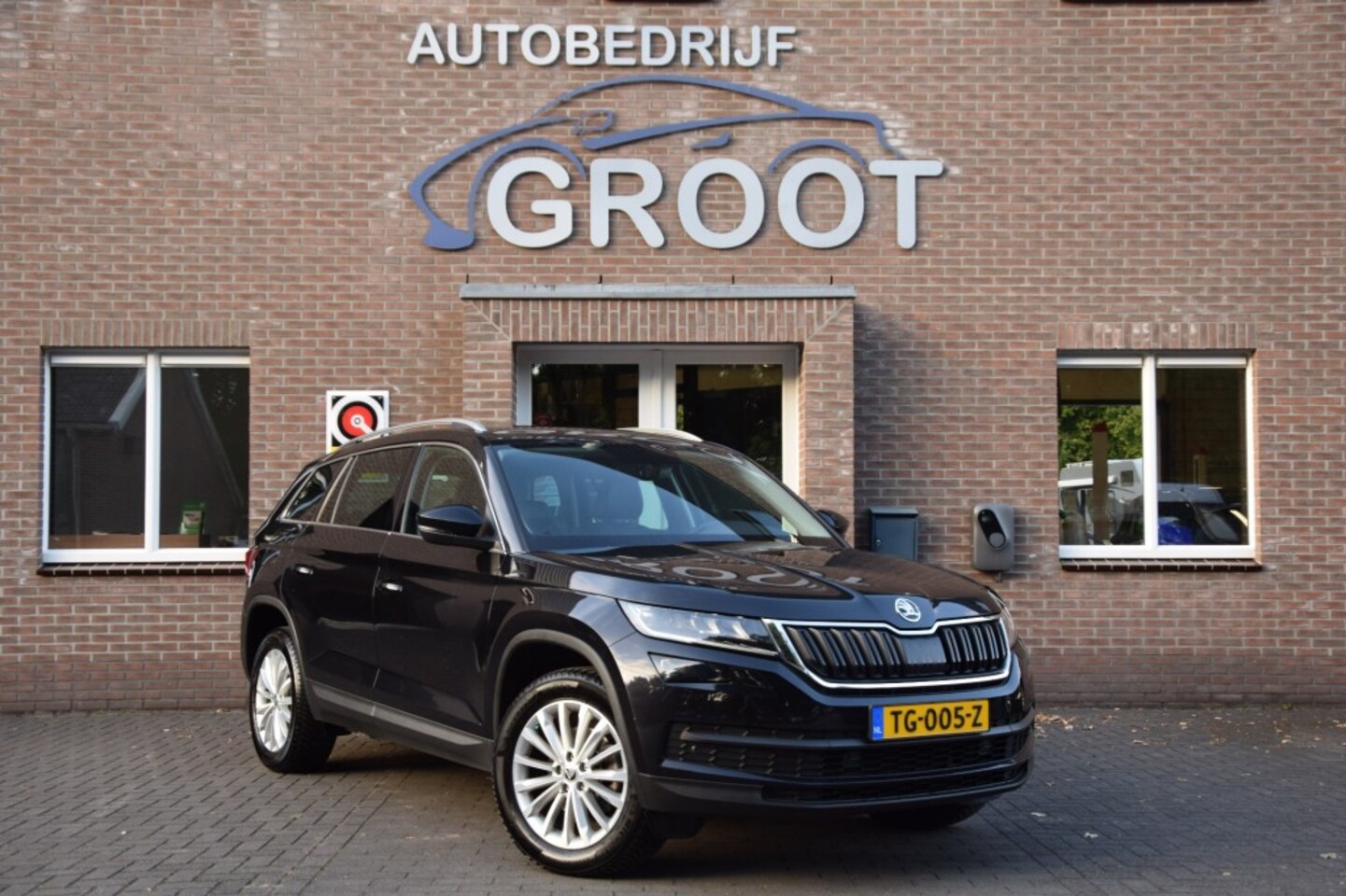 Skoda Kodiaq - 1.4 TSI 150PK! 7 PERSOONS/AUTOMAAT/TREKHAAK/CAMERA - AutoWereld.nl