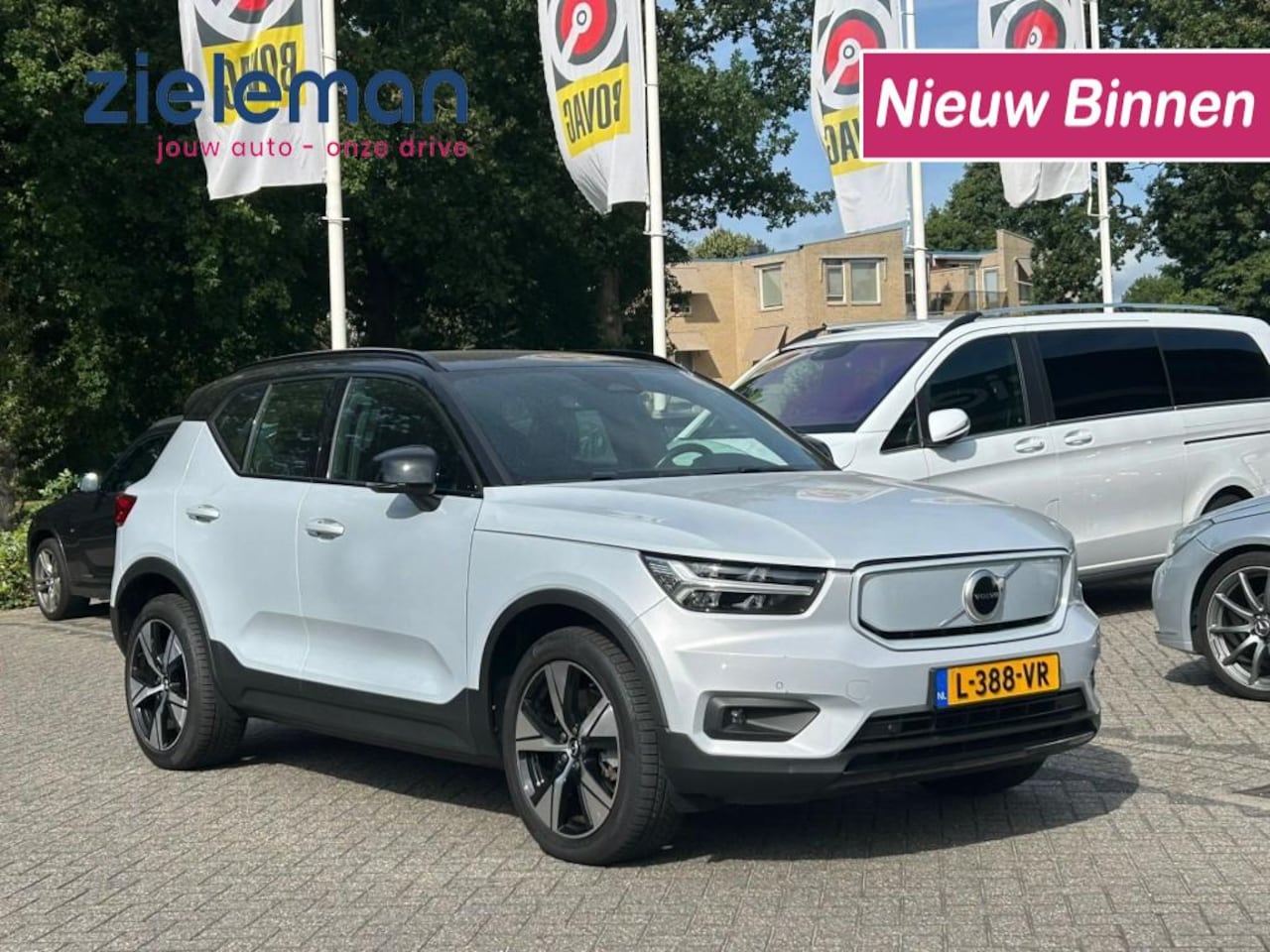 Volvo XC40 - Recharge P8 AWD R-Design - Carplay, Camera, Digitaal Cockpit - AutoWereld.nl