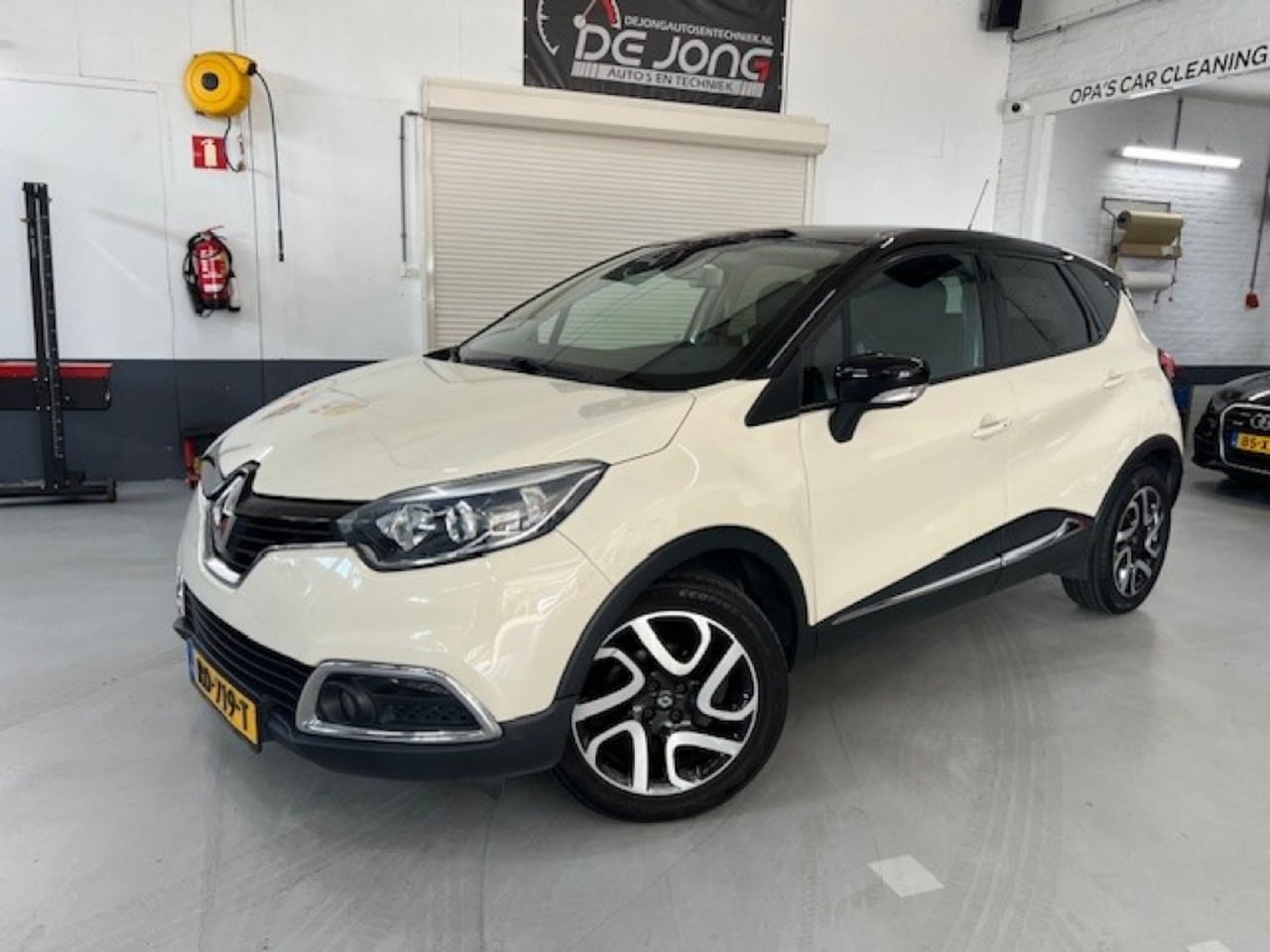 Renault Captur - 0.9 TCe Dynamique 0.9 TCE DYNAMIQUE, PDC, Clima, Media/navi systeem - AutoWereld.nl