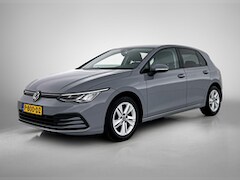 Volkswagen Golf - 1.5 TSI Life 130 PK | Digital Cockpit | Keyless Start | All Season Banden | Stoel en Stuur