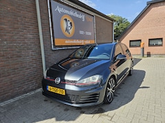 Volkswagen Golf - 2.0 TSI GTI