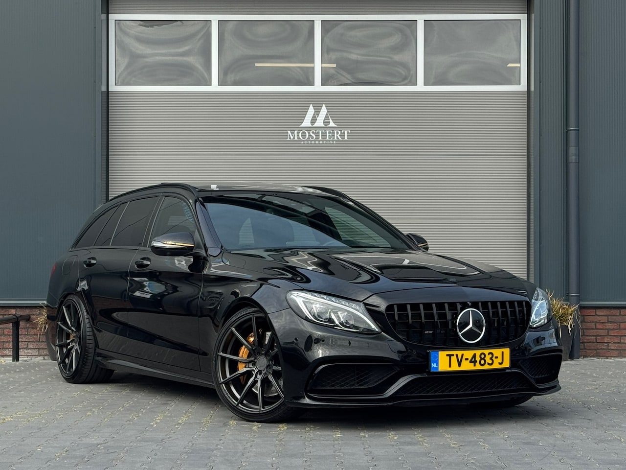 Mercedes-Benz C-klasse Estate - AMG 63 Edition 1|476pk|2016|Pano|Head-Up|Burmester|360 Camera|Akrapovic|Stoelverw.|20"LMV - AutoWereld.nl