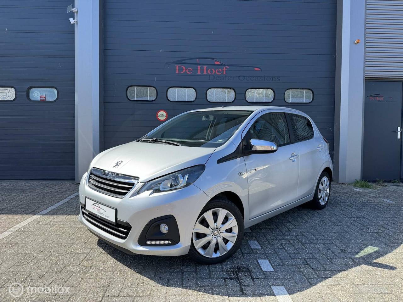 Peugeot 108 - 1.2 Style✓Airco ✓Navi ✓Cruise ✓Nw APK - AutoWereld.nl