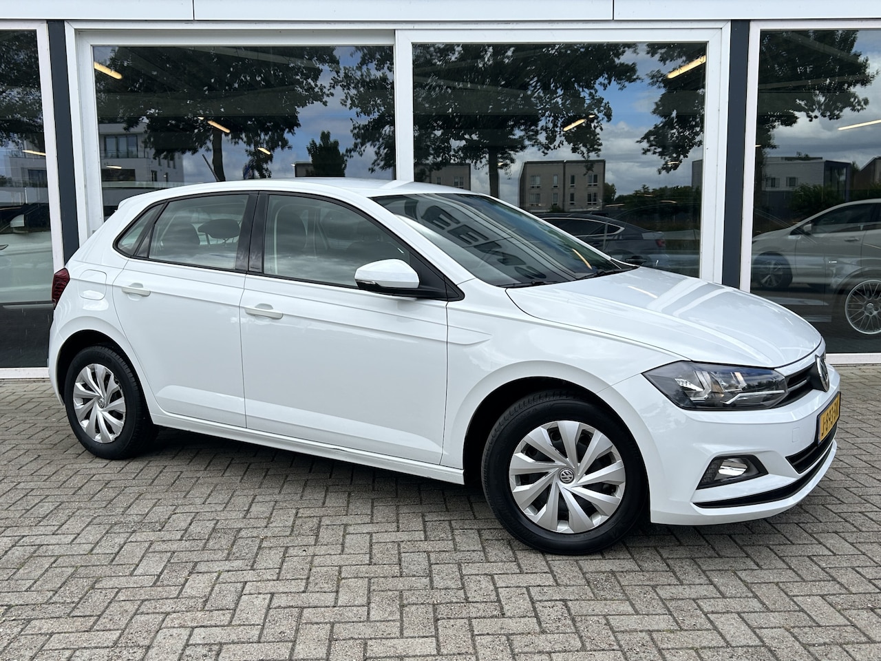 Volkswagen Polo - 1.6 TDI Comfortline 50% deal 7.225,- ACTIE Airco / Cruise / Carplay / Telefoon - AutoWereld.nl