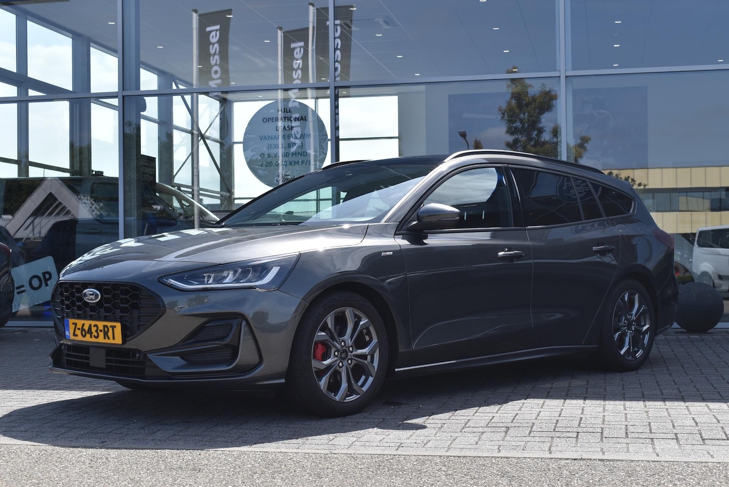 Ford Focus Wagon - 1.0 EcoBoost Hybrid ST Line X | Climate Control | Cruise Control | Panoramadak | Winterpak - AutoWereld.nl