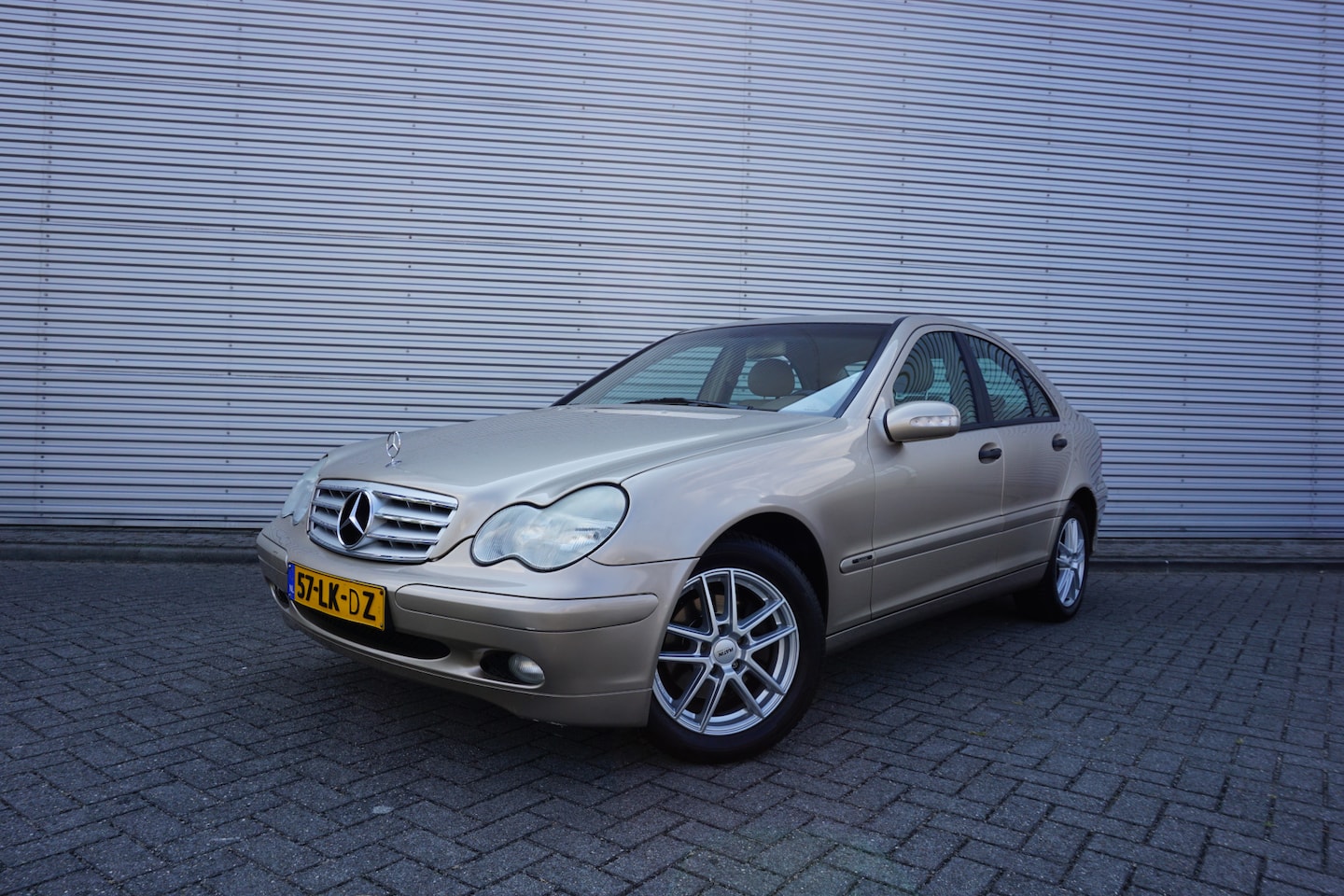 Mercedes-Benz C-klasse - 180 K. Elegance Airco / Cruise / Elektr. ramen / Trekhaak / Lm velgen / NAP - AutoWereld.nl
