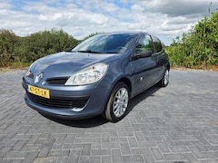 Renault Clio - 1.4-16V Expression 2006 nieuwe APK