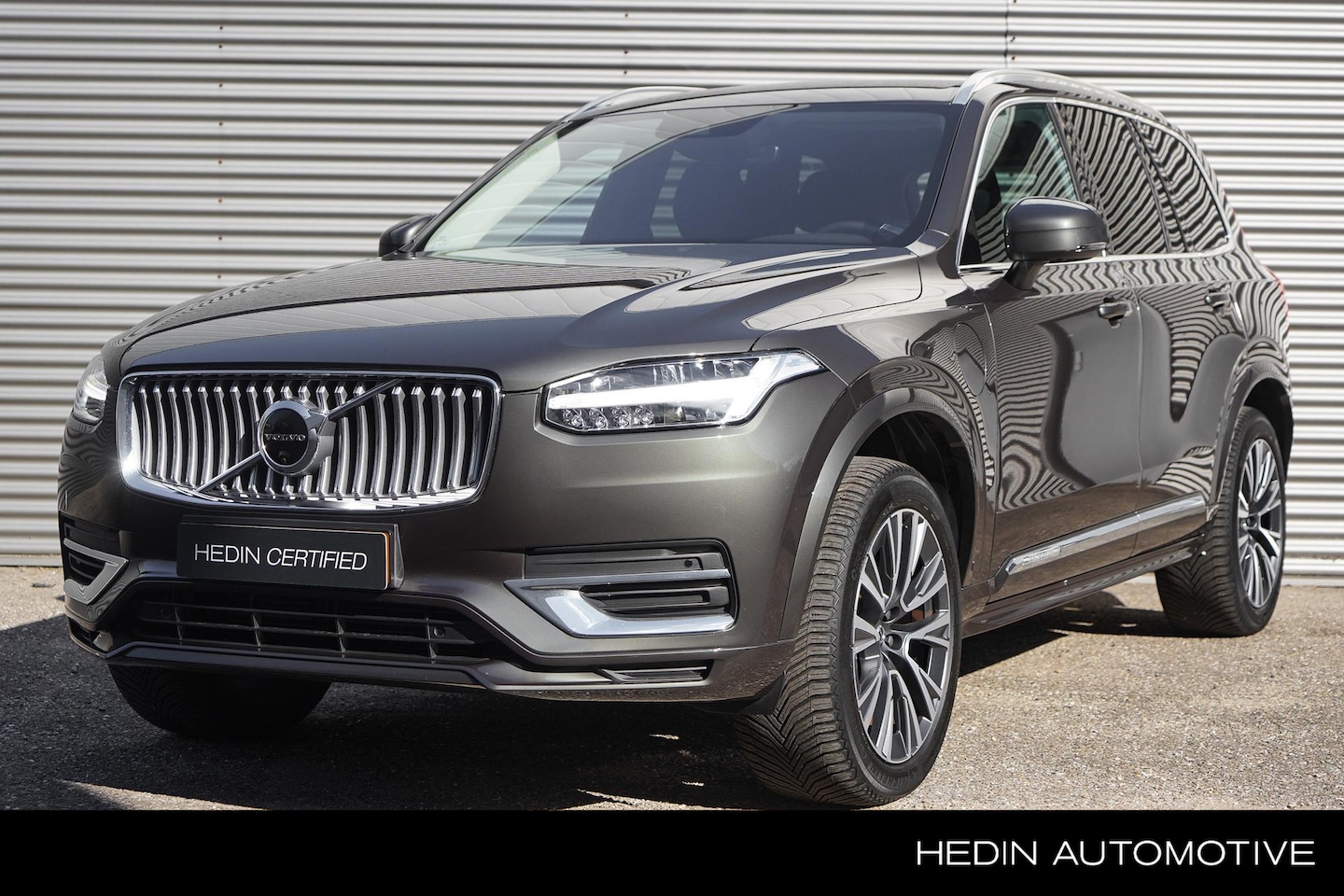 Volvo XC90 - T8 Recharge AWD Inscription Expr. | 360 Camera | 20 inch | Donker Glas | Trekhaak | Power - AutoWereld.nl