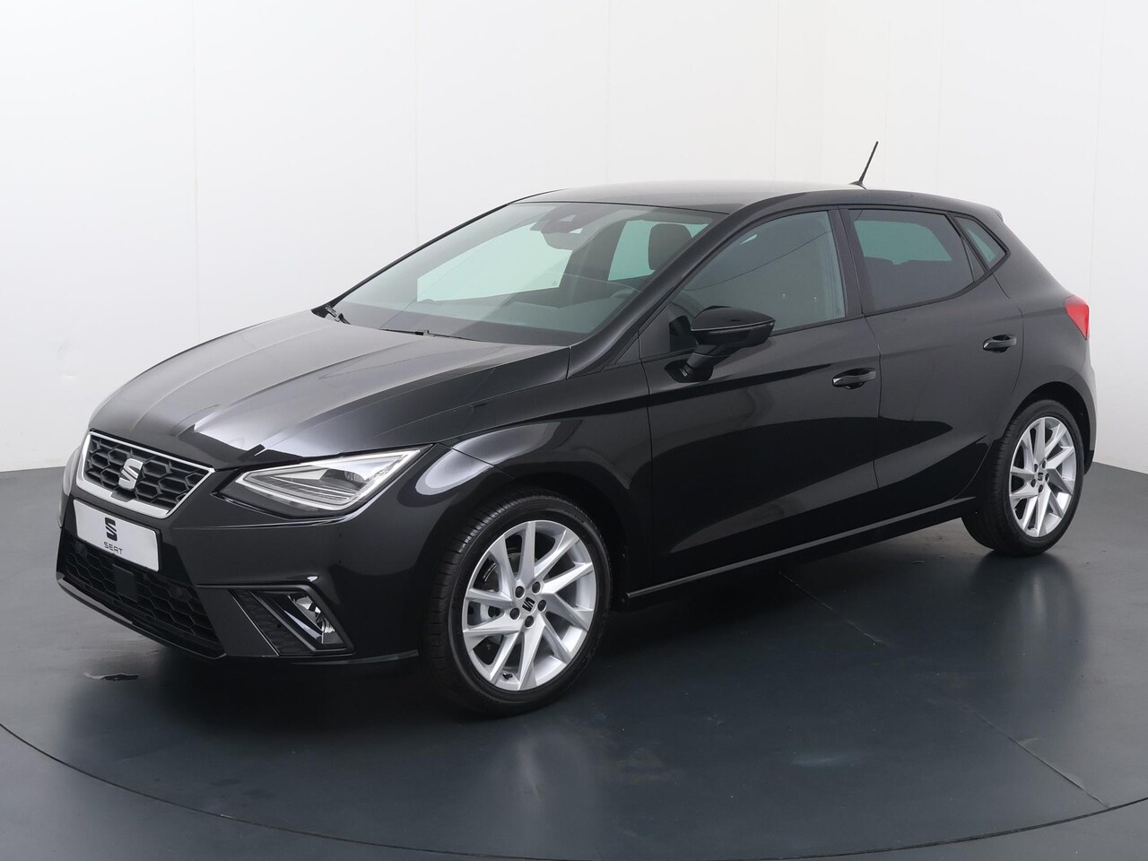 SEAT Ibiza - FR Business Connect 1.0 70 kW / 95 pk EcoTSI Hatch - AutoWereld.nl