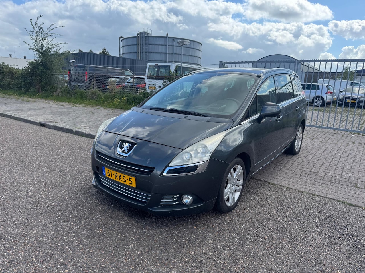 Peugeot 5008 - 1.6 benzin Blue Lease Executive 7p. - AutoWereld.nl