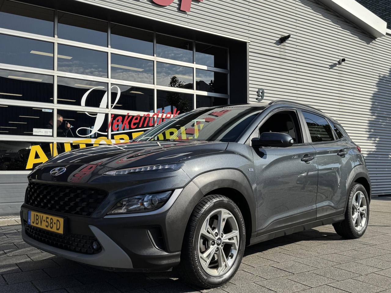 Hyundai Kona - 1.0 T-GDI Edition 30 Hybride - Navigatie I Airco I LED I PDC / Camera I Sport velgen I Dea - AutoWereld.nl