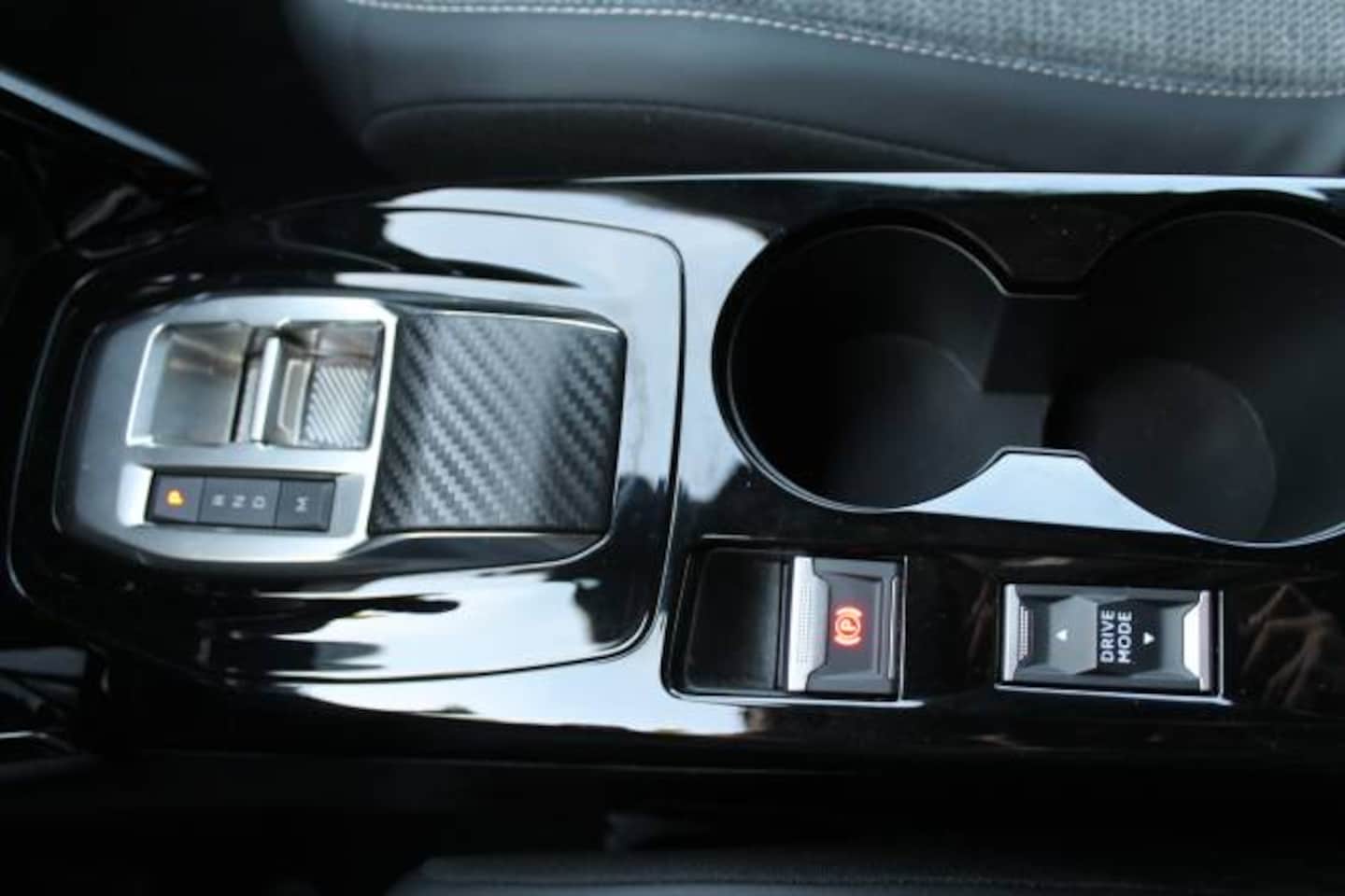 Peugeot 2008 - 1.2 Hybrid 136pk e-DCS6 Allure