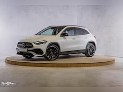 Mercedes-Benz GLA-Klasse - 180 Business Solution AMG | Panorama dak | Memory stoelen | Matrix led | Apple carplay |