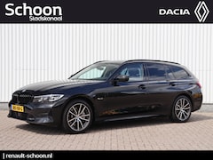 BMW 3-serie Touring - 330e Sportline 292pk | Adap. Cruise | Navigatie | Stoel-/Stuurverwarming | Sfeerverlichtin