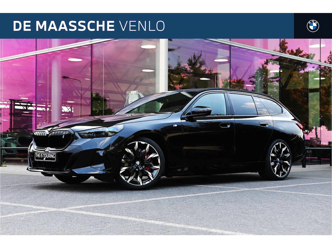 BMW i5 Touring - eDrive40 M Sport / Panoramadak / Trekhaak / Bowers & Wilkins / M Multifunctionele Stoelen - AutoWereld.nl
