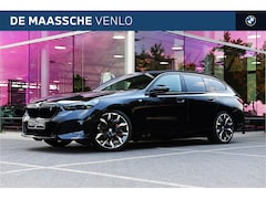 BMW i5 Touring - eDrive40 M Sport / Panoramadak / Trekhaak / Bowers & Wilkins / M Multifunctionele Stoelen