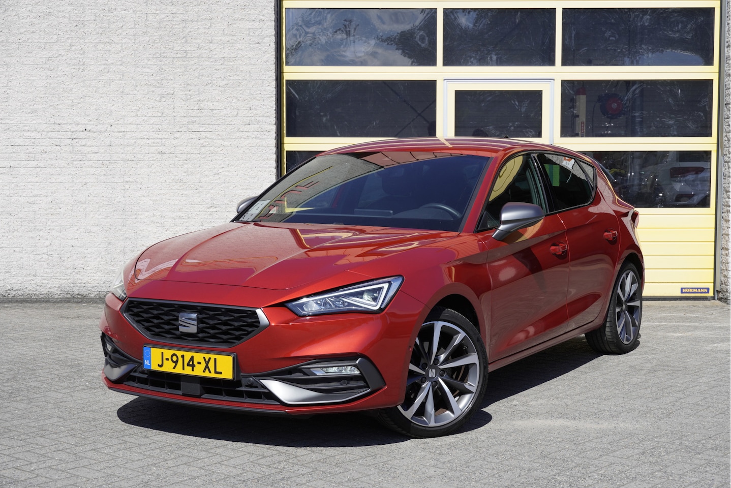 SEAT Leon - 1.5 TSI 150PK! 5drs FR Launch Edition BJ2020 Lmv 18" | Led V+A | Pdc | Navi | Dynamische k - AutoWereld.nl