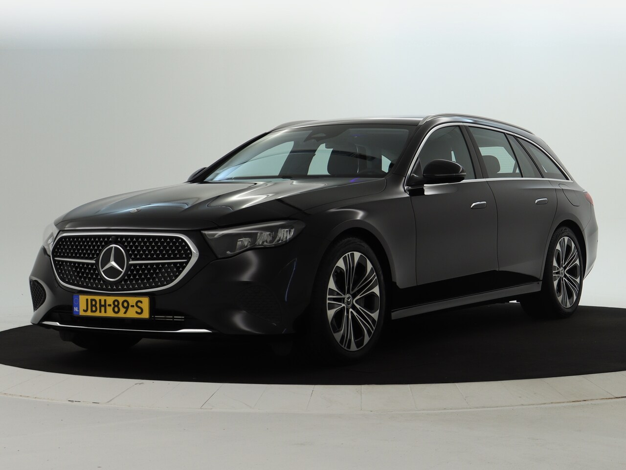 Mercedes-Benz E-klasse Estate - 300 e Plug-In Hybride | Distronic | Stoel en Stuurverwarming | Led koplampen | Achteruitri - AutoWereld.nl