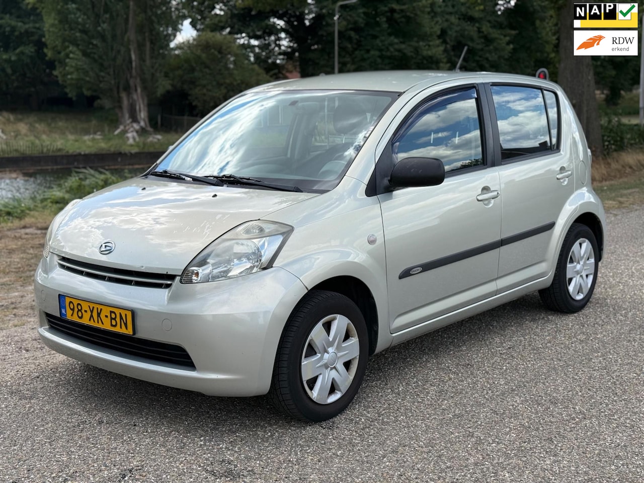 Daihatsu Sirion 2 - 1.0-12V Trend|5-Deurs|Apk|Radio|N.A.P - AutoWereld.nl