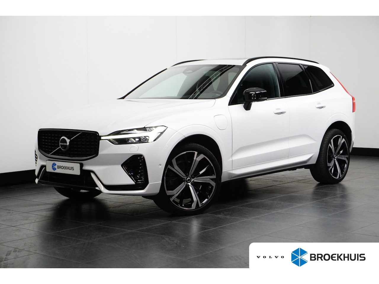 Volvo XC60 - 2.0 Recharge T6 AWD R-Design | Panoramadak | 360 Camera | Memory | Harman/Kardon - AutoWereld.nl